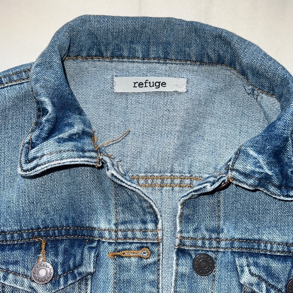 Refuge Medium Blue Denim Burton Front Cropped Jacket Size S - Picture 2 of 6